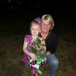 Meet your Posher, Karon